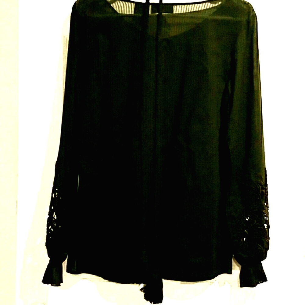 Express Size 3/4 Peasant Top Black